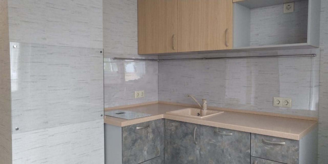 Прозрачный фартук для кухни из монолитного поликарбоната 640*600*3 мм Прозрачный фартук для кухни из монолитного поликарбоната 640*600*3 мм